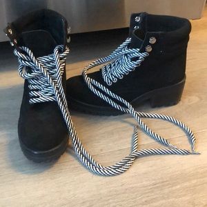 Steve Madden Suede Boot